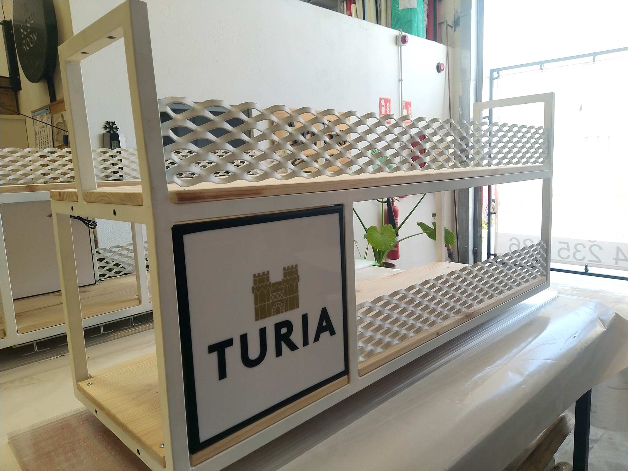 Fabricación de copero metálico
