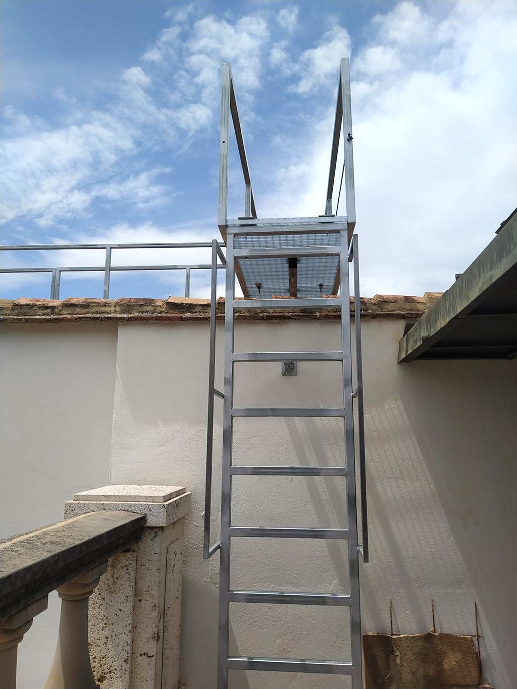 Escalera Pasarelas metálicas