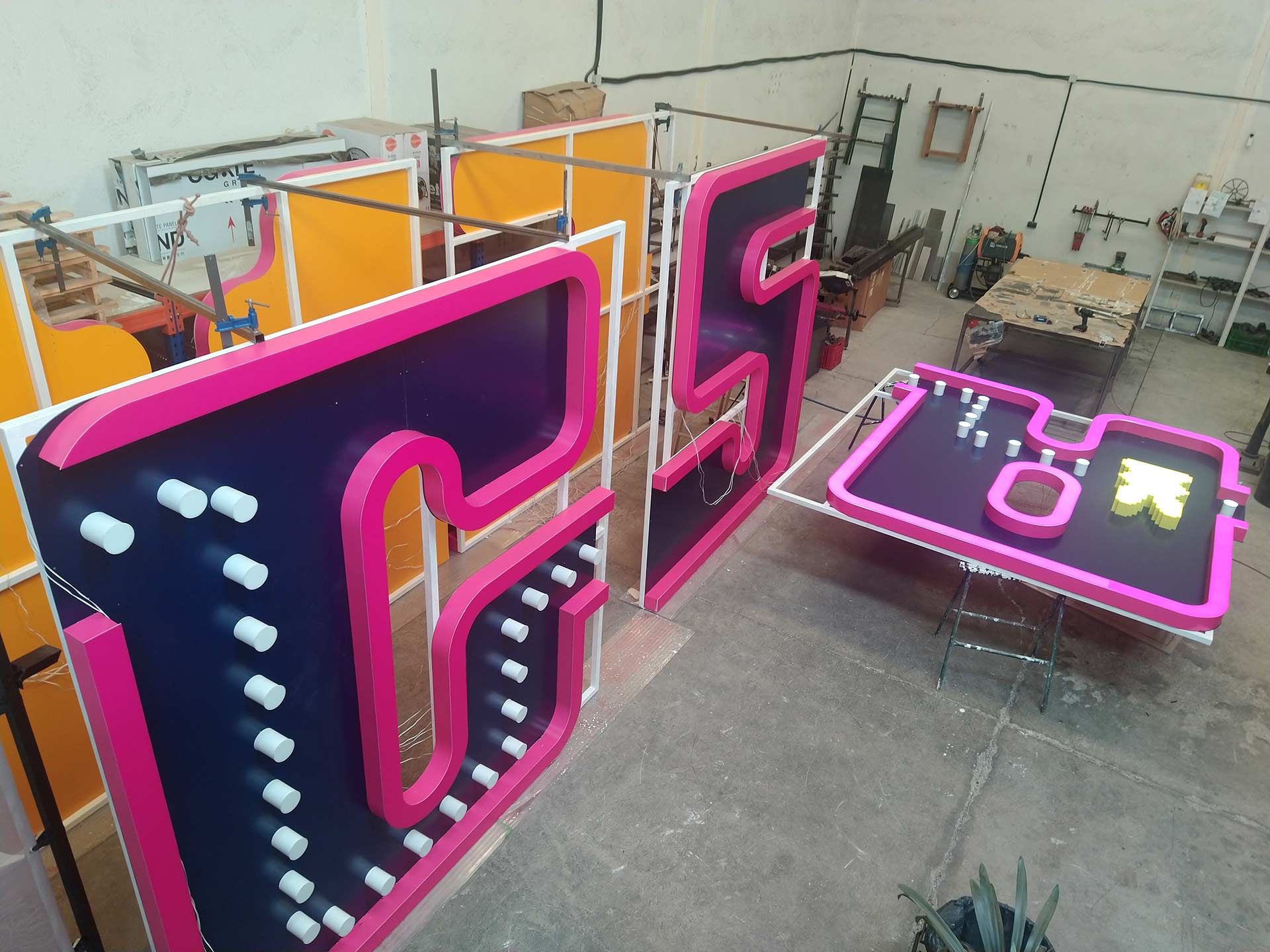 Magic Game Panel fabricación